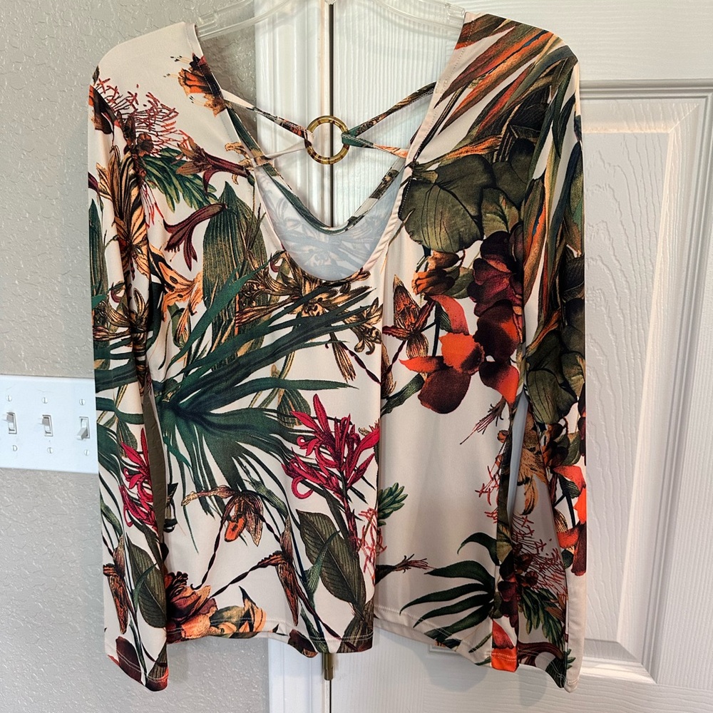 Floral print blouse